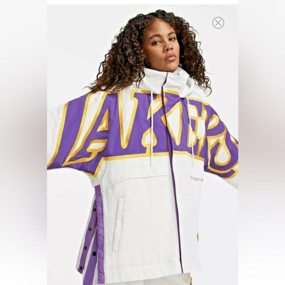 Nike Ambush LA Lakers Spellout NBA Jacket Coat Puffer Zip Button White NWT Med - Picture 1 of 14